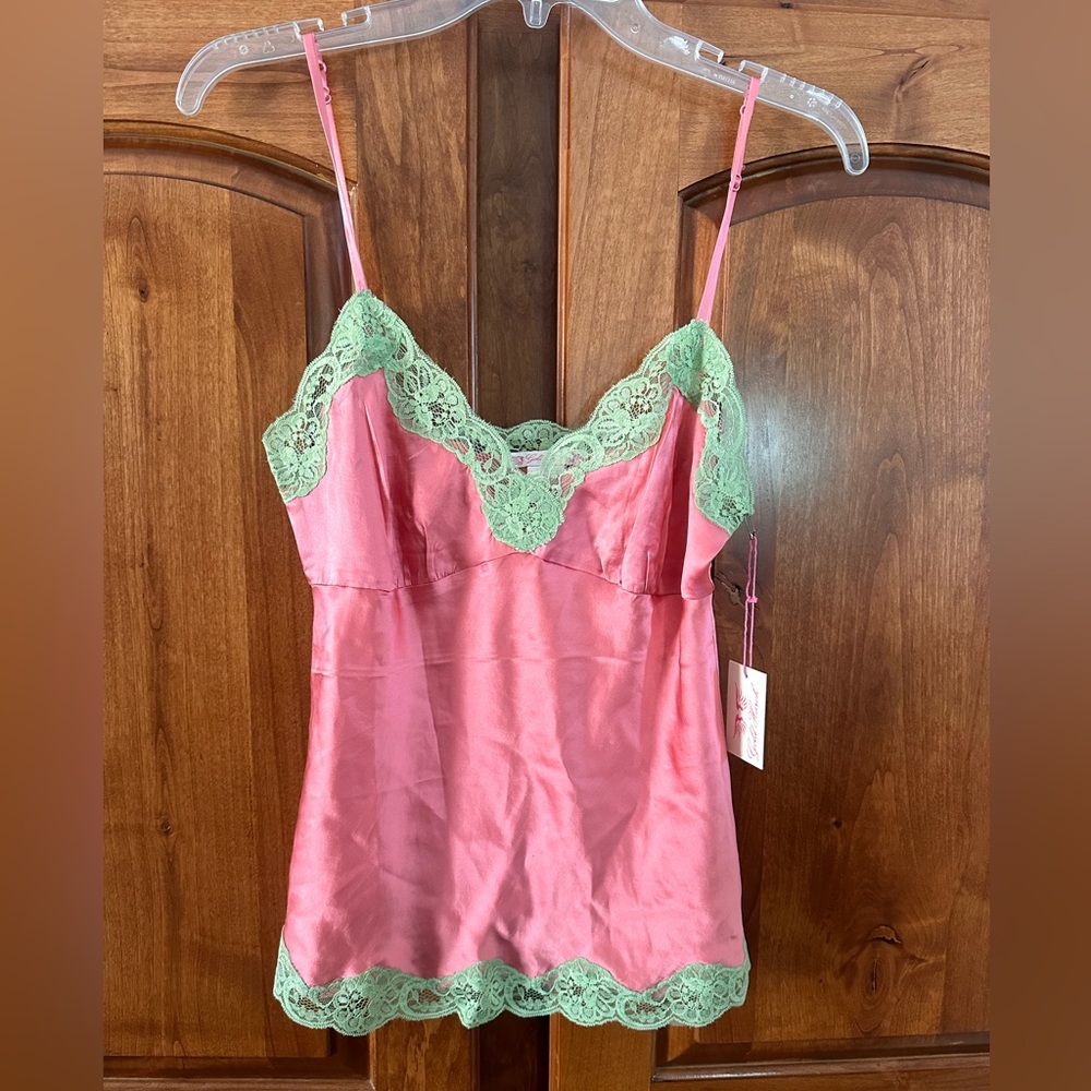 Gold Hawk sold tank top with Lace detail Size S